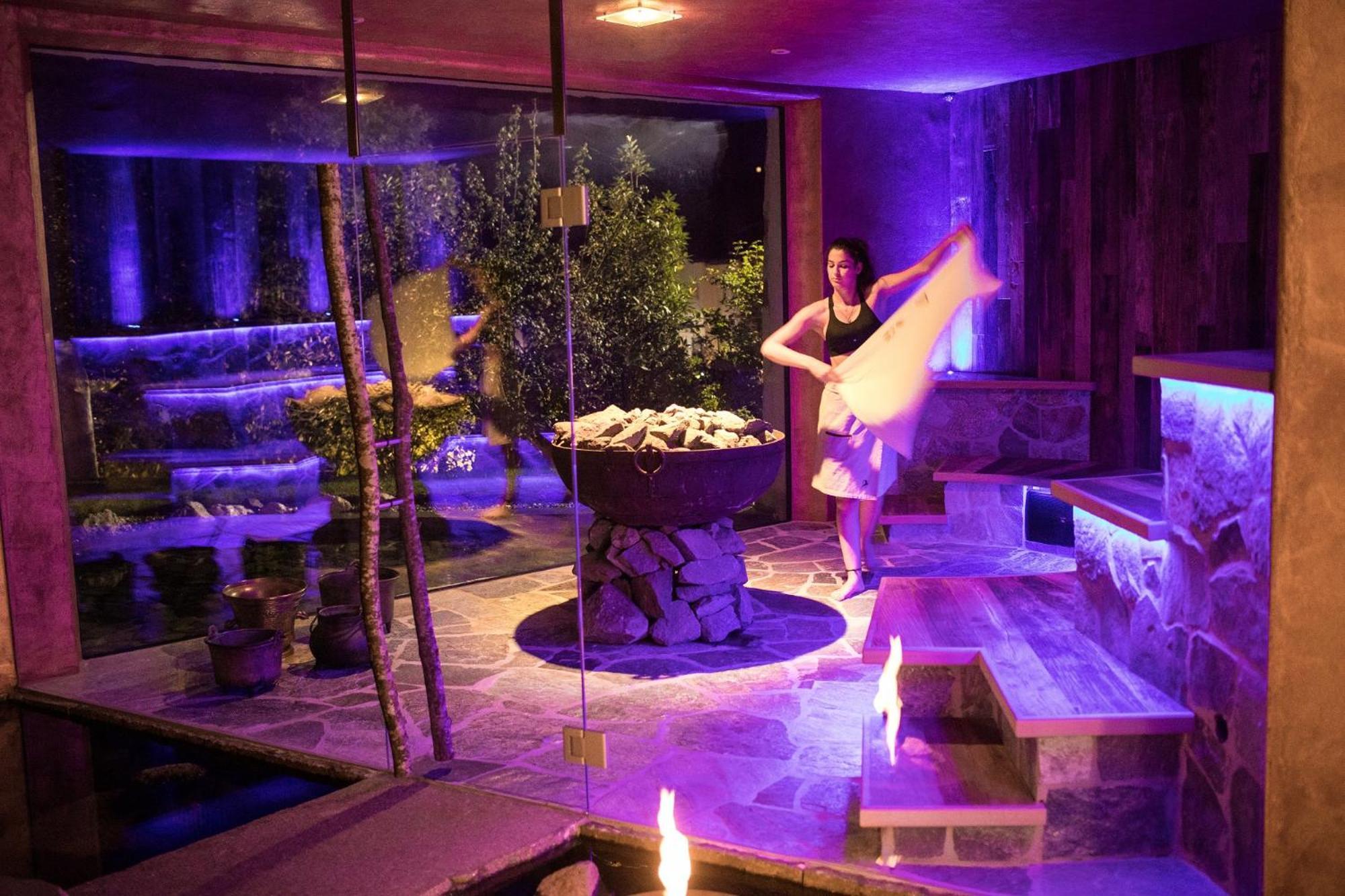 Romantik Hotel Turm Фіє Екстер'єр фото