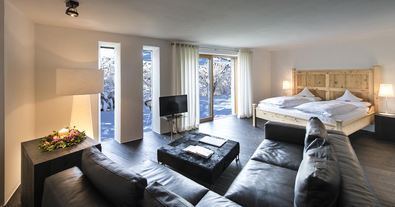 Romantik Hotel Turm Фіє Екстер'єр фото