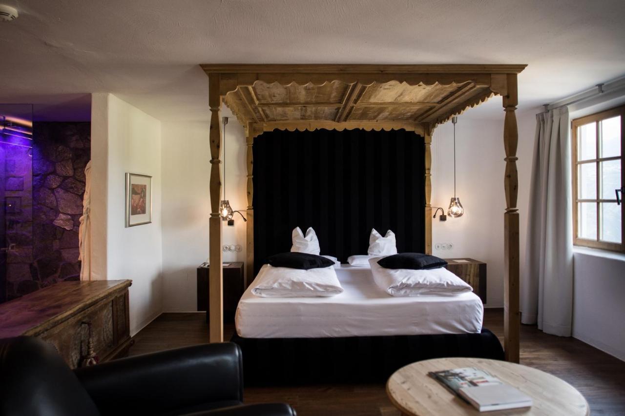 Romantik Hotel Turm Фіє Екстер'єр фото