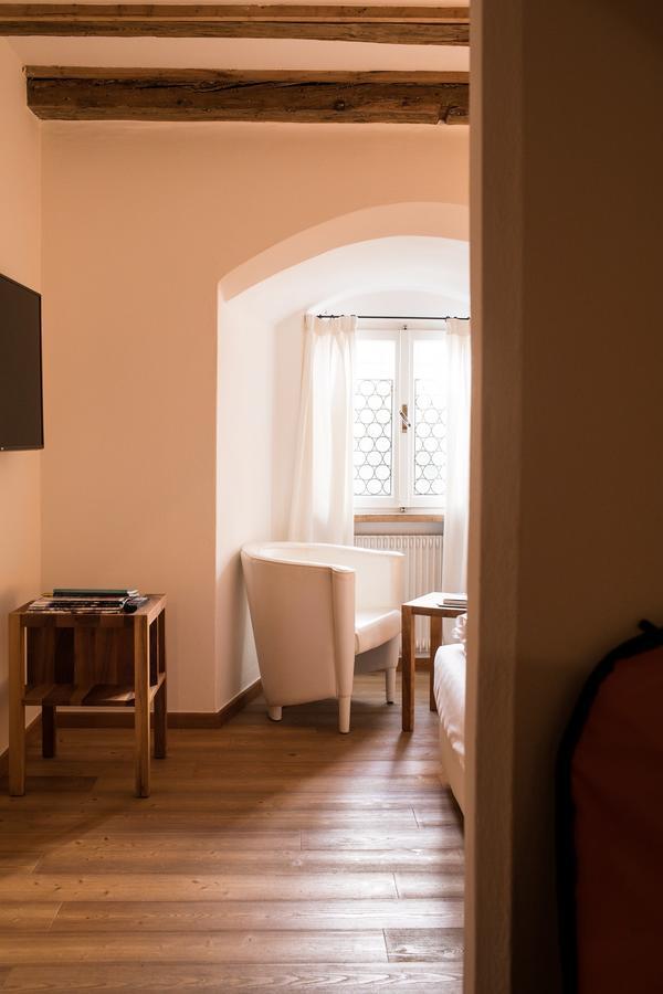Romantik Hotel Turm Фіє Екстер'єр фото
